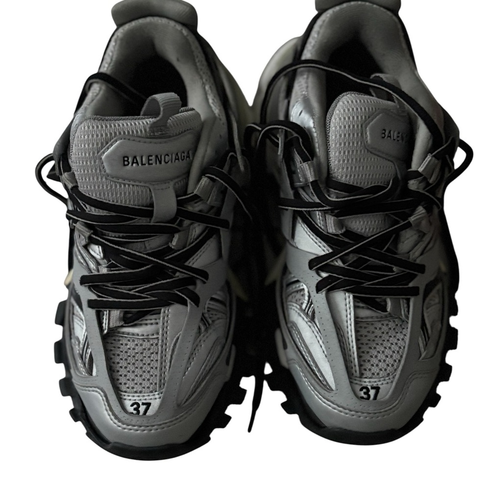 Balenciaga Gray and Black Sneakers Sleek Design